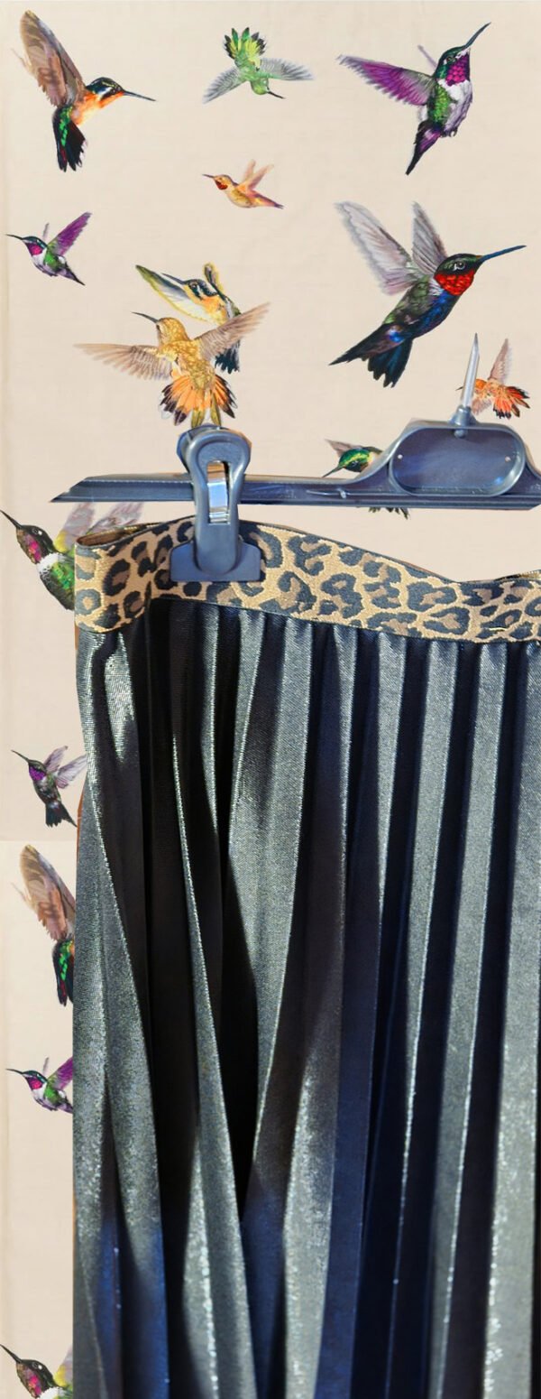 Falda Plisada Negra Brillo Elástico Animal Print