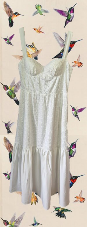 Vestido blanco cascos calado